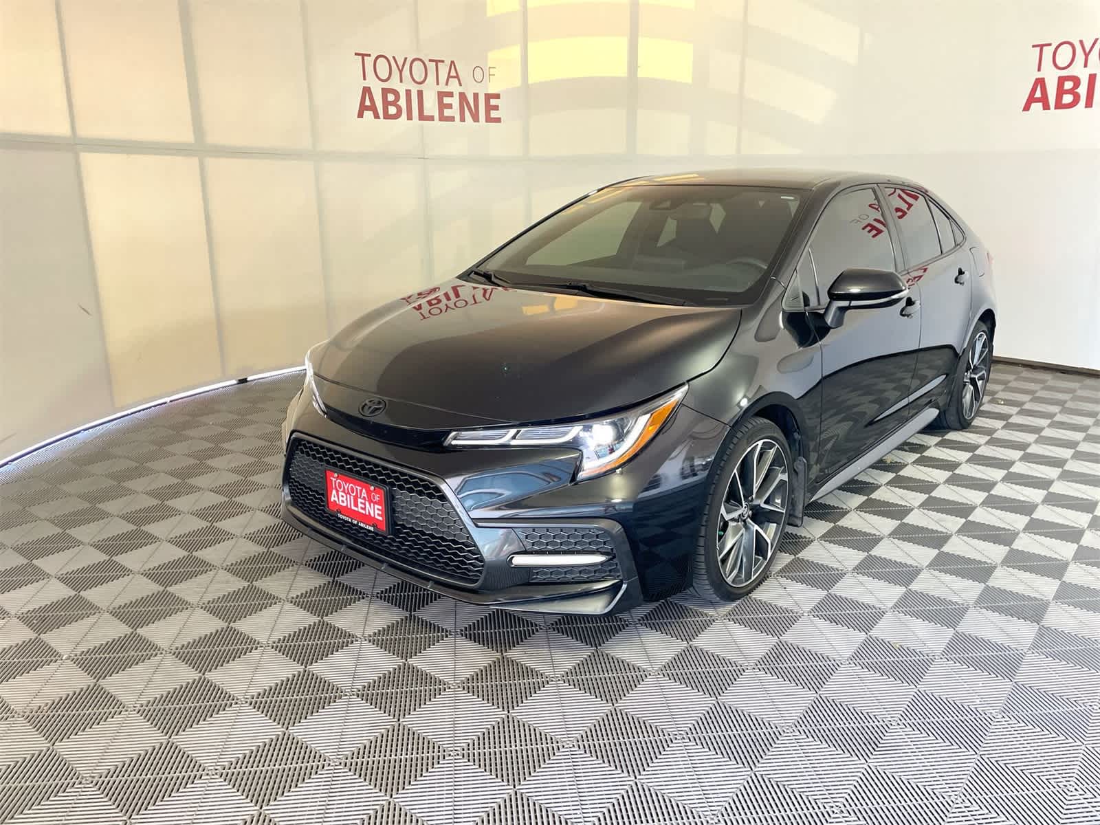Thumbnail: 2022 Toyota Corolla - 1