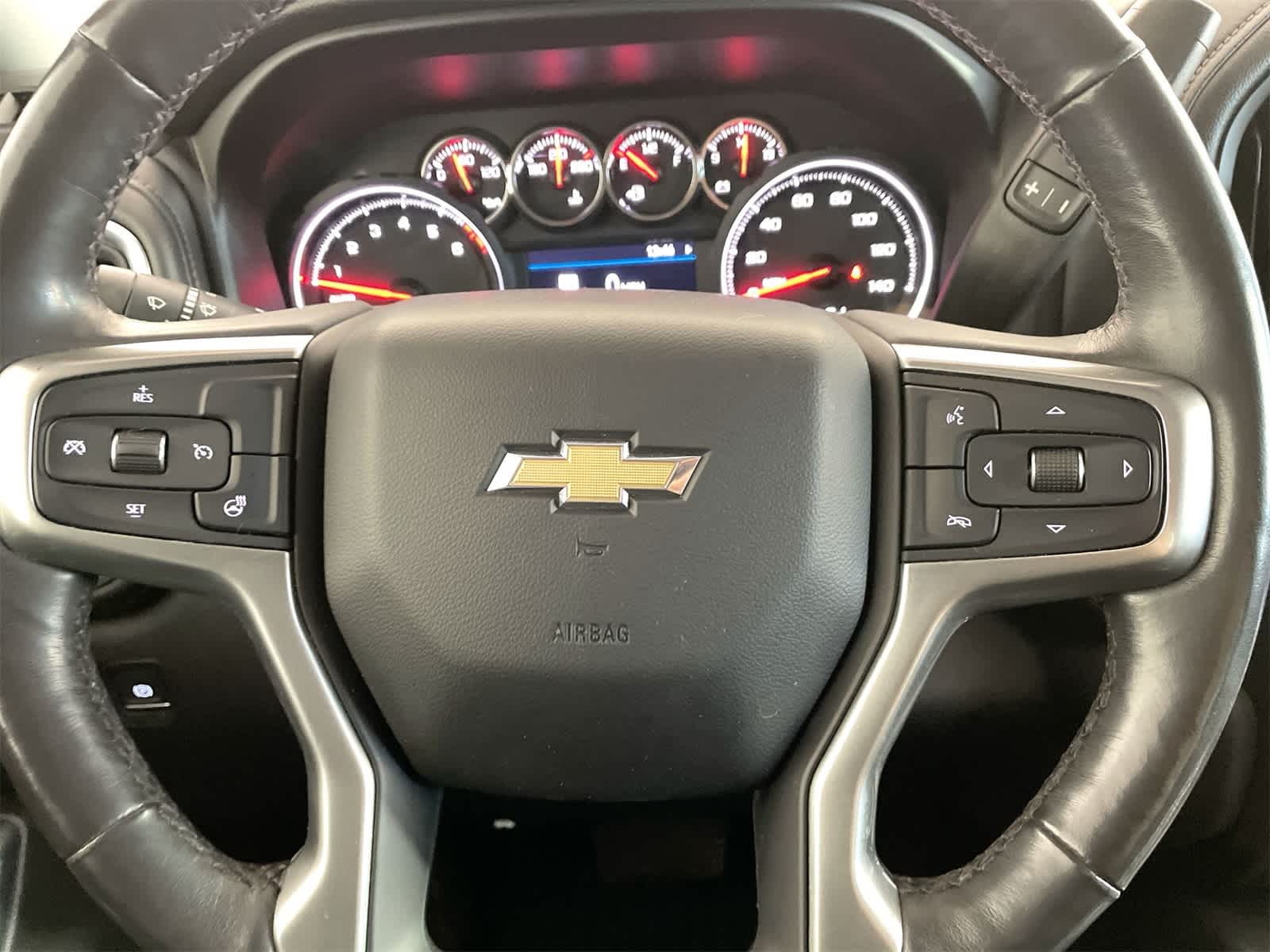 Thumbnail: 2019 Chevrolet Silverado 1500 - 18