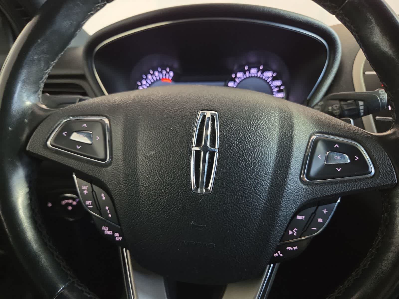 Thumbnail: 2019 Lincoln MKC - 15