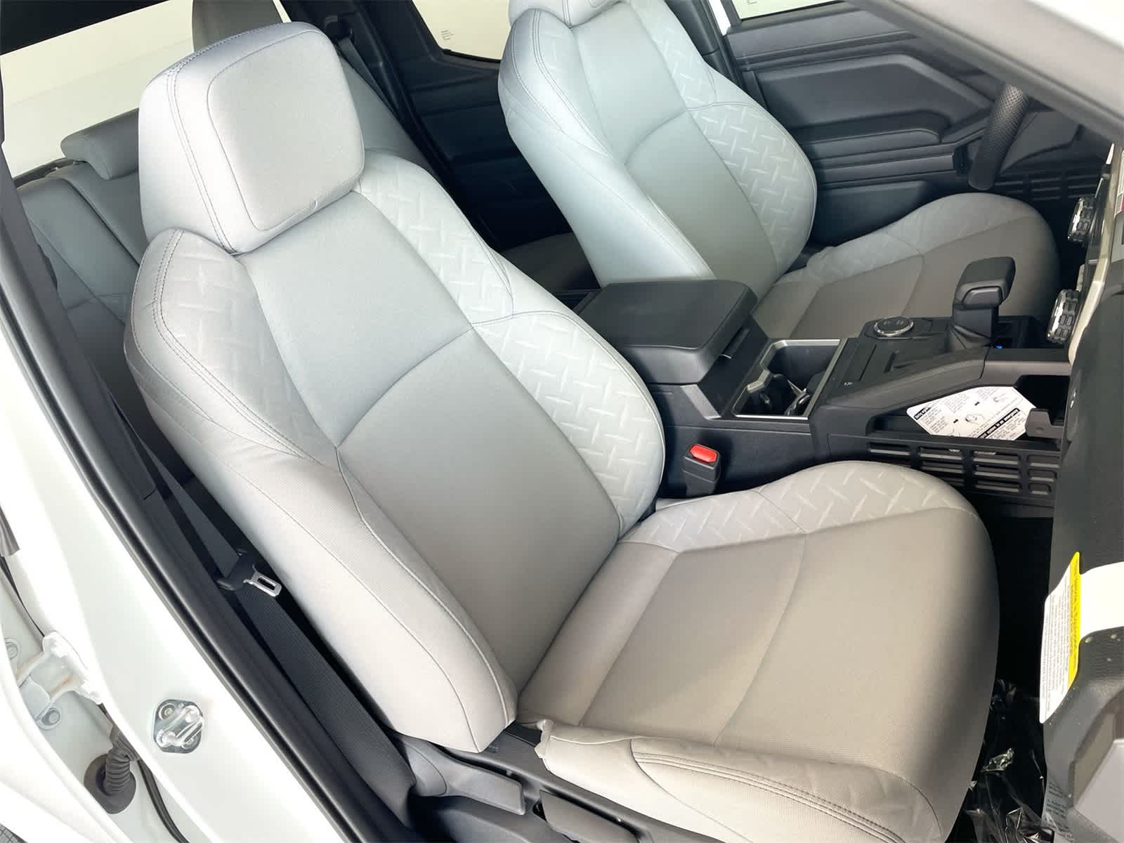 2025 Toyota Tacoma SR5 13