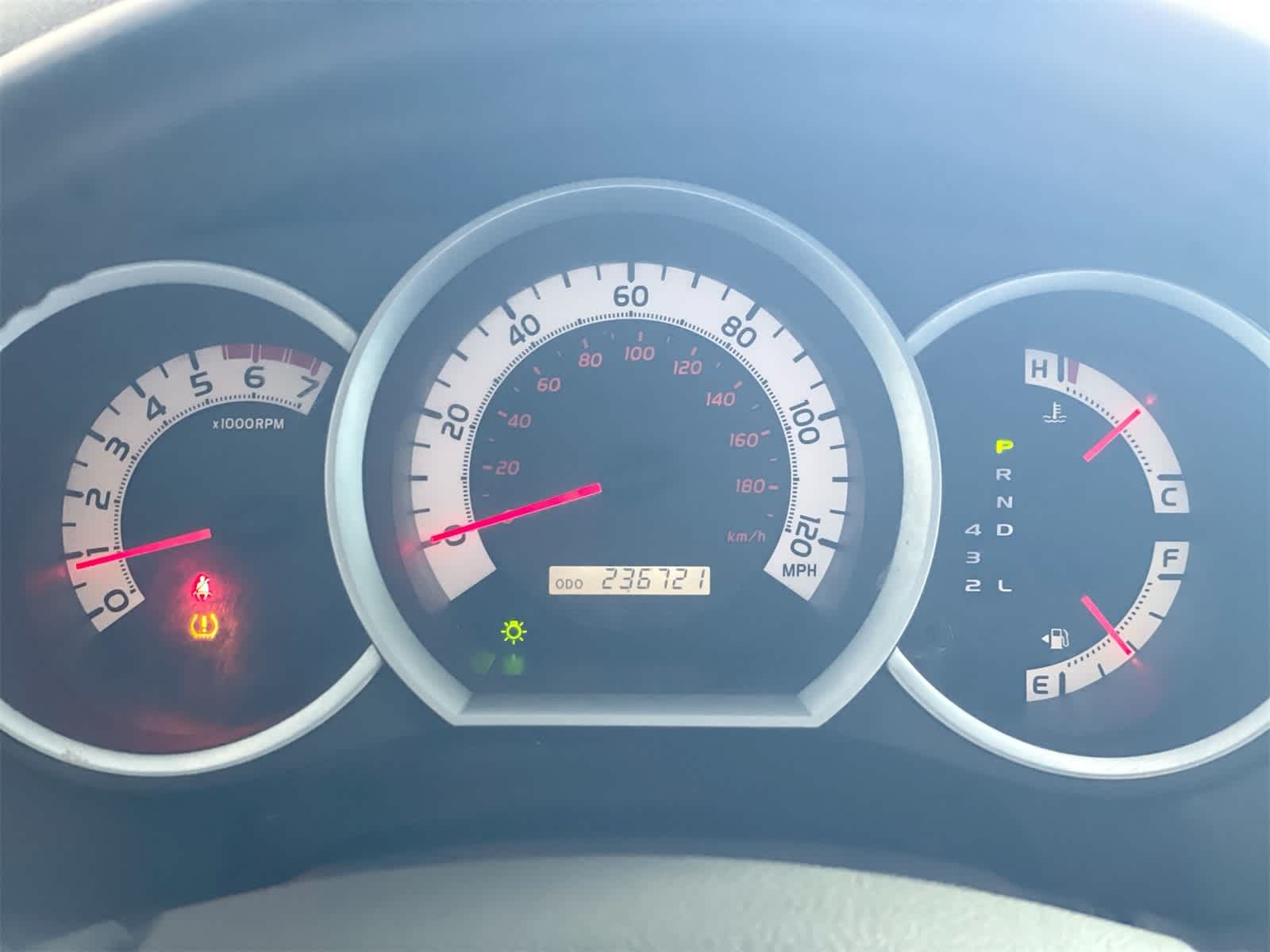 Thumbnail: 2015 Toyota Tacoma - 16