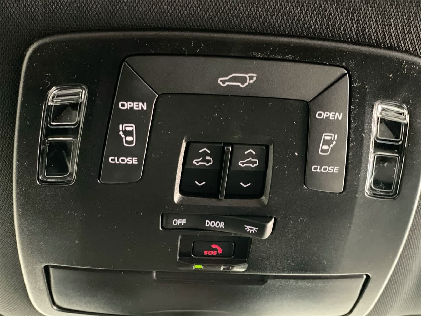 Thumbnail: 2026 Toyota Sienna - 26