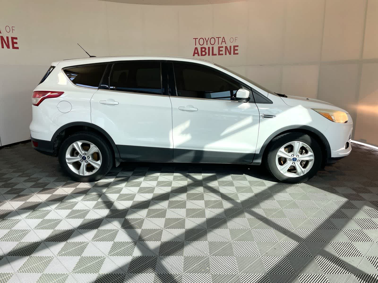 Thumbnail: 2014 Ford Escape - 8