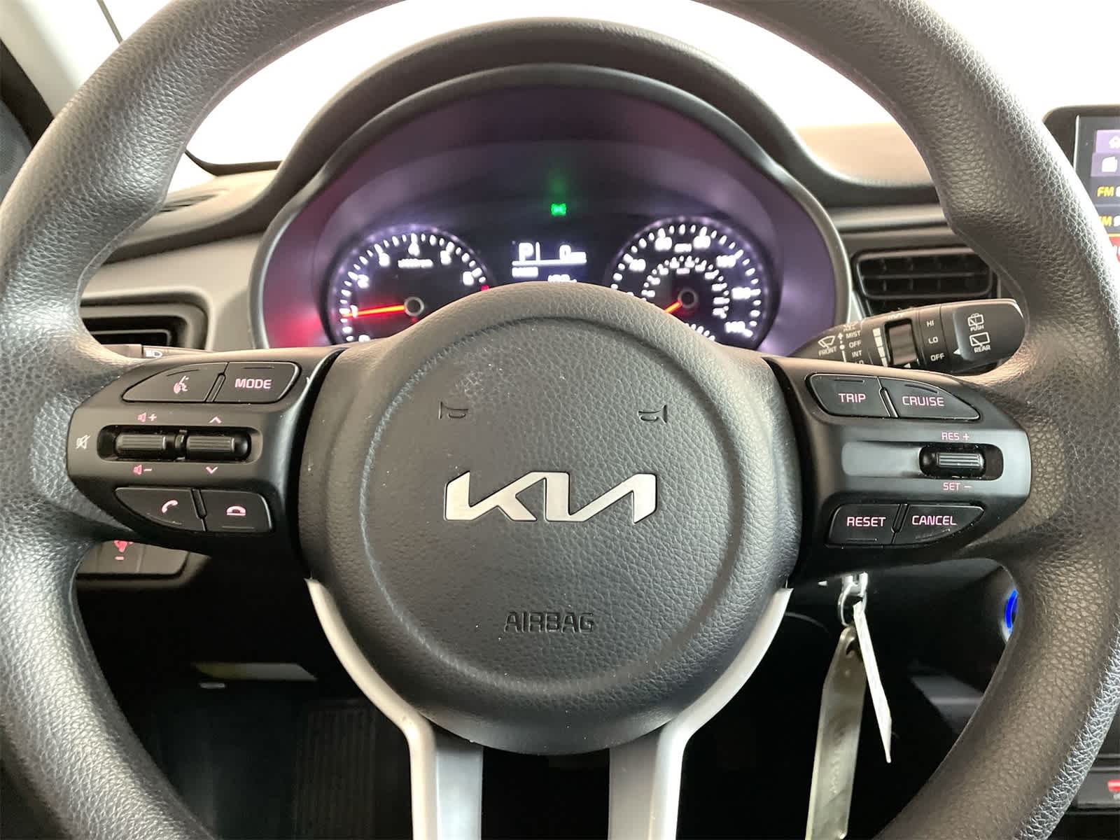 Thumbnail: 2023 Kia Rio - 16