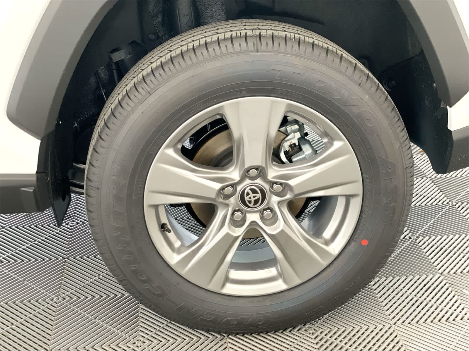 Thumbnail: 2025 Toyota RAV4 - 26