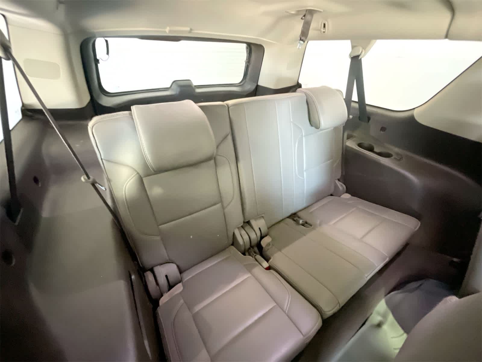 Thumbnail: 2019 GMC Yukon XL - 15