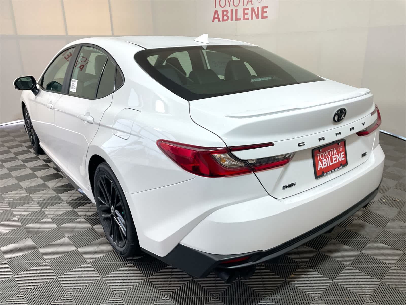 Thumbnail: 2025 Toyota Camry - 3