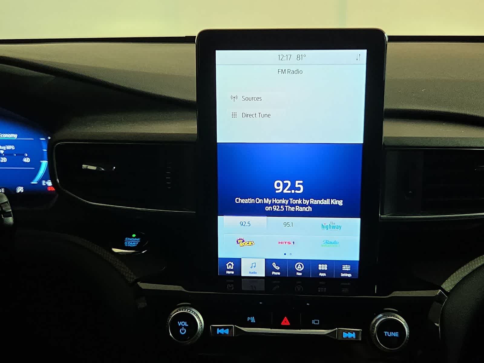 Thumbnail: 2021 Ford Explorer - 20