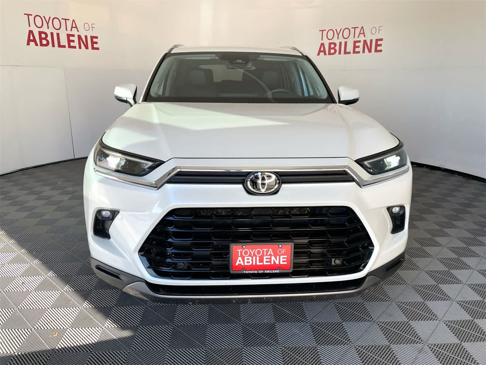 Thumbnail: 2024 Toyota Grand Highlander - 9