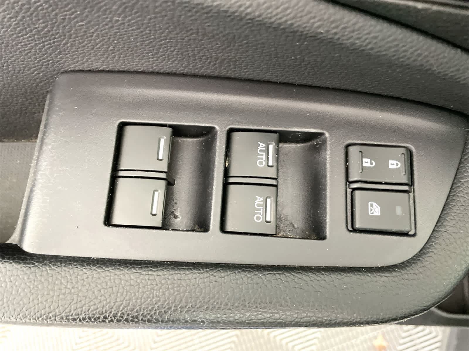 Thumbnail: 2019 Honda Ridgeline - 10