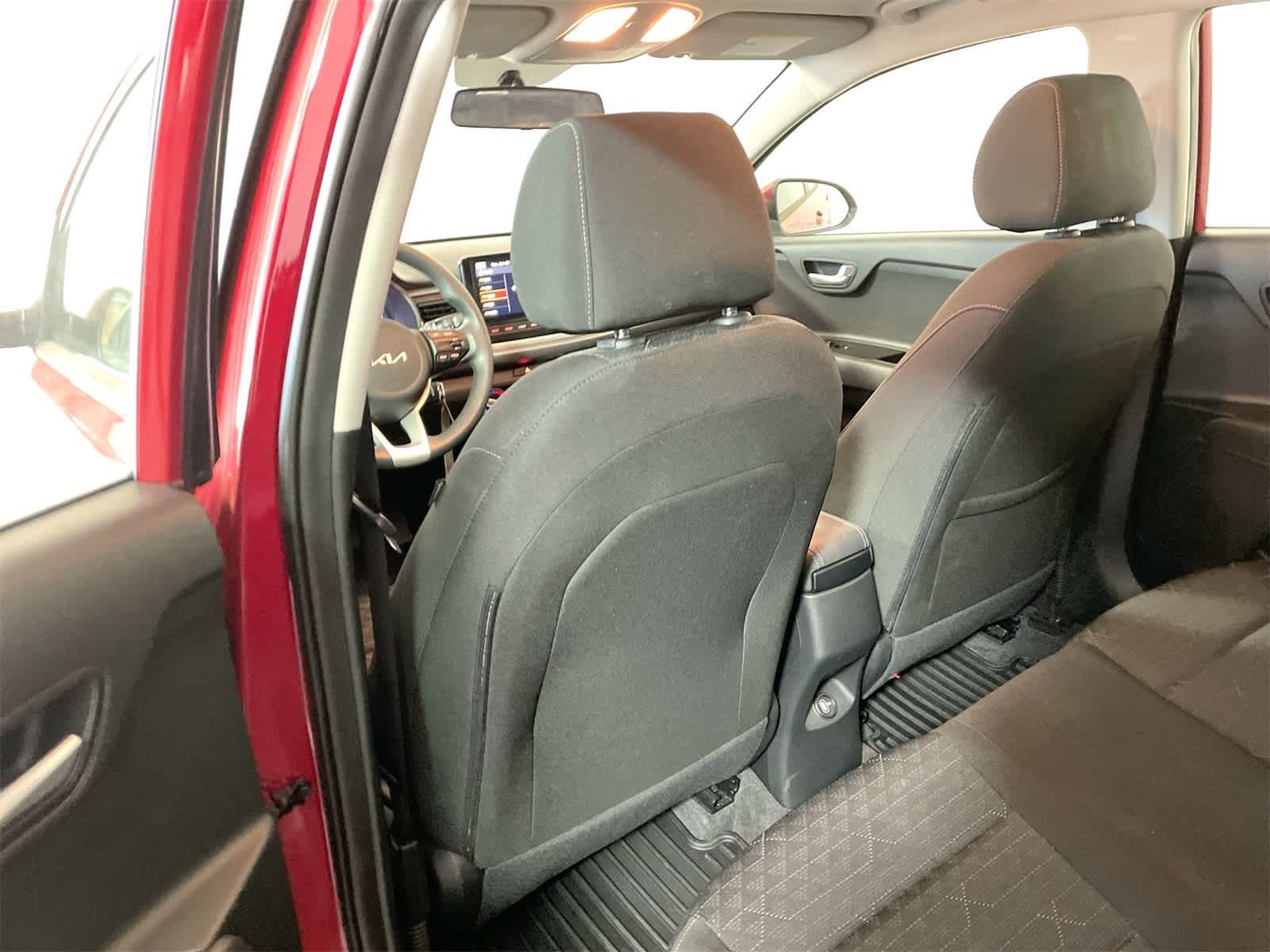 Thumbnail: 2023 Kia Rio - 11