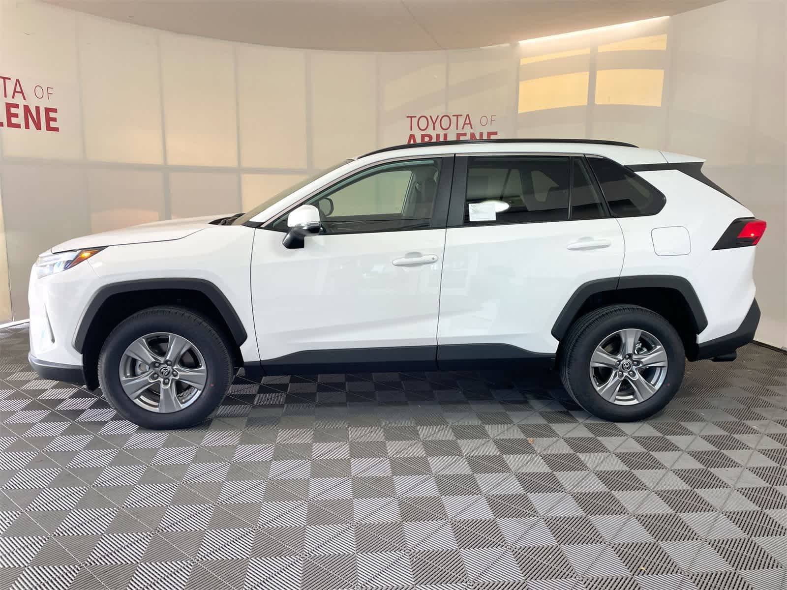 Thumbnail: 2025 Toyota RAV4 - 2