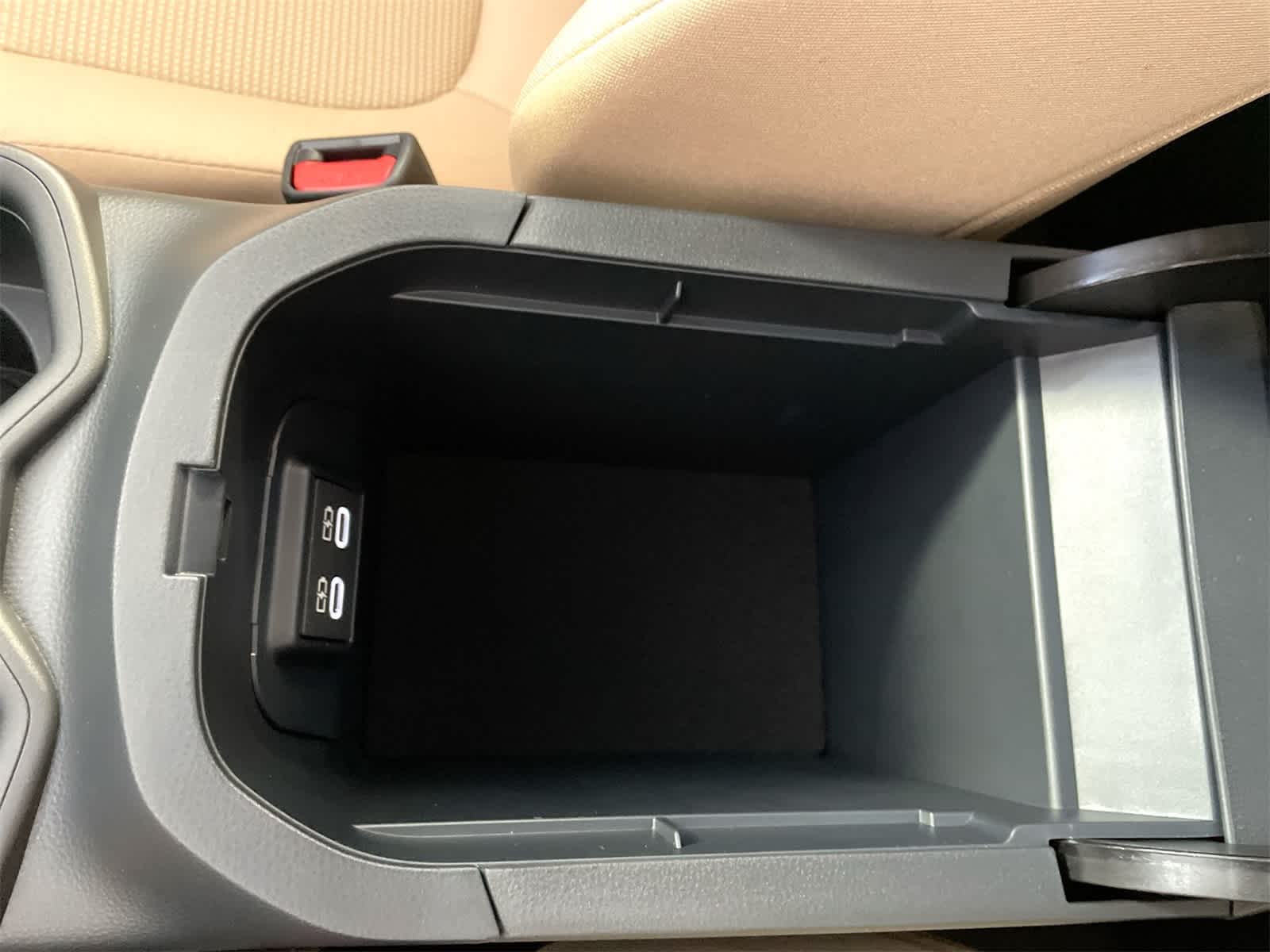 Thumbnail: 2025 Toyota RAV4 - 23