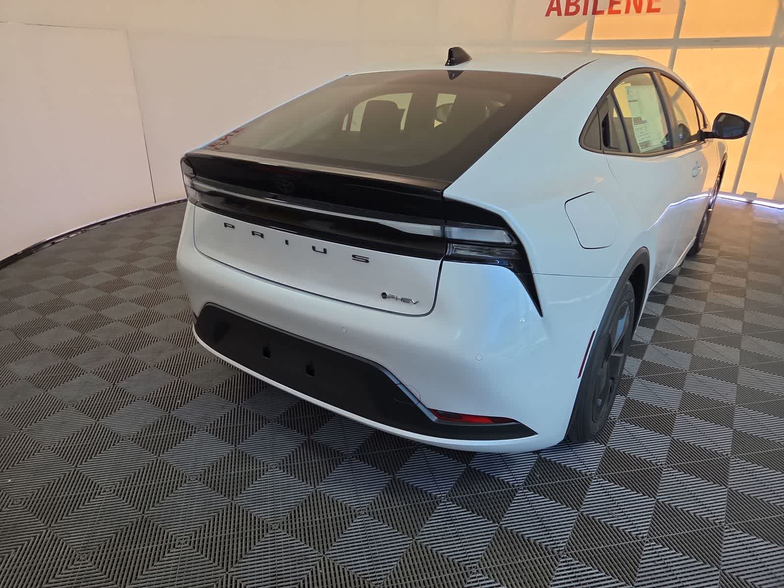 Thumbnail: 2026 Toyota Prius - 6