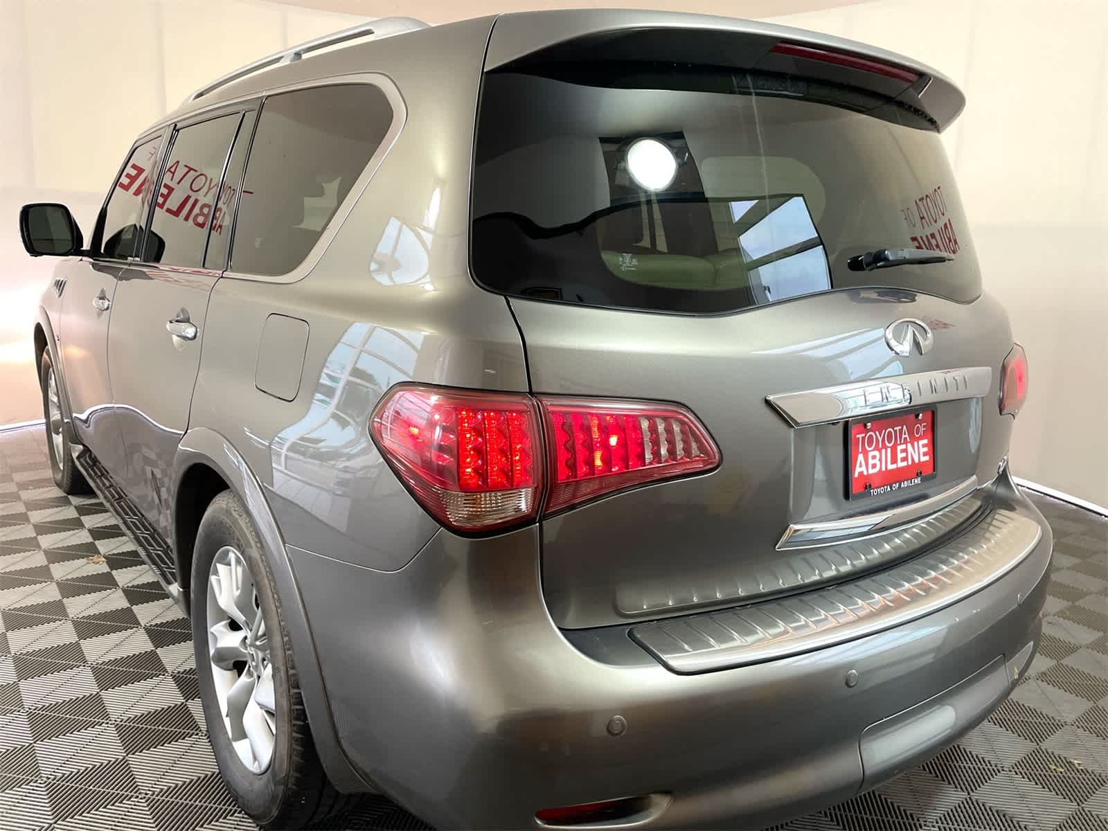 Thumbnail: 2014 INFINITI QX80 - 3