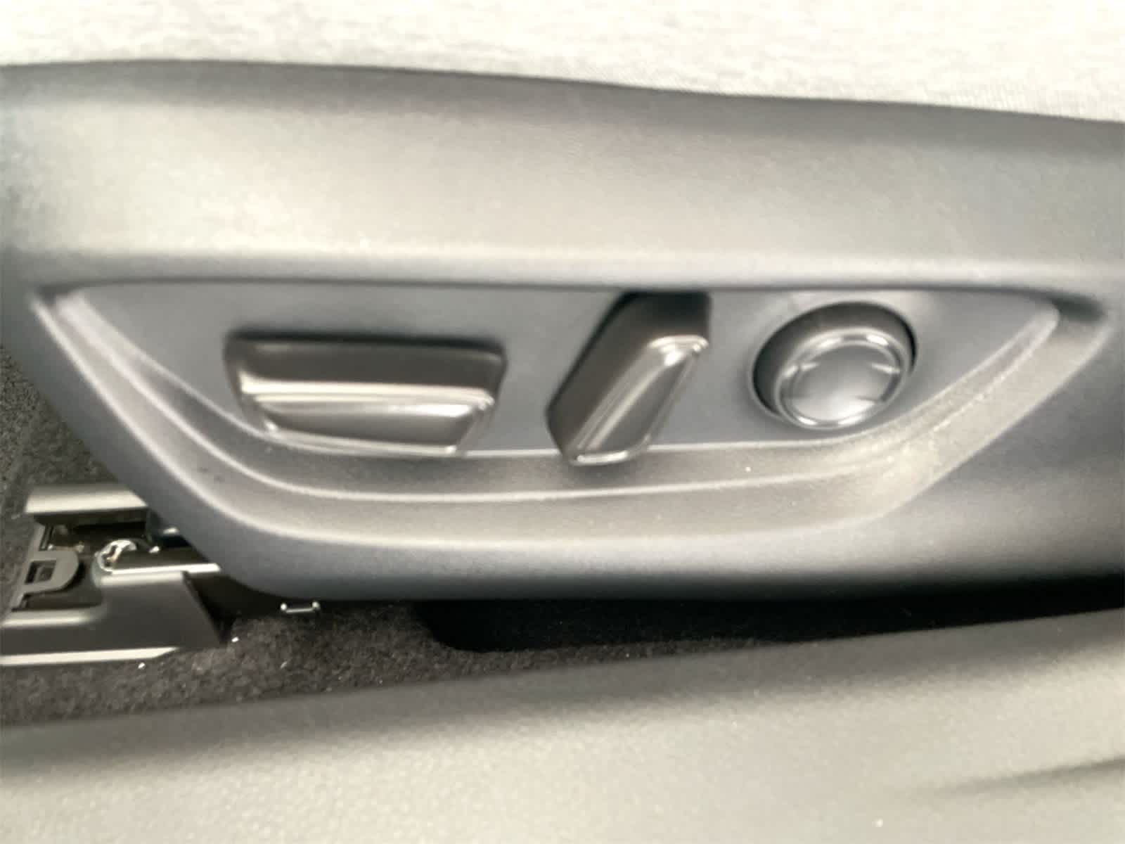 Thumbnail: 2026 Toyota Camry - 11