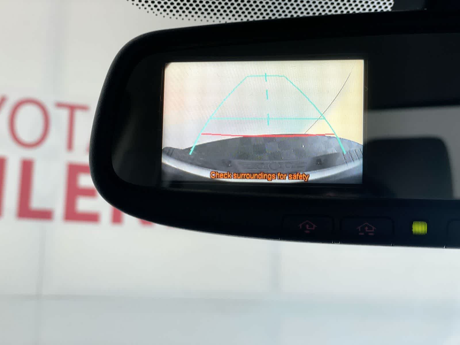 Thumbnail: 2013 Toyota Tundra - 21