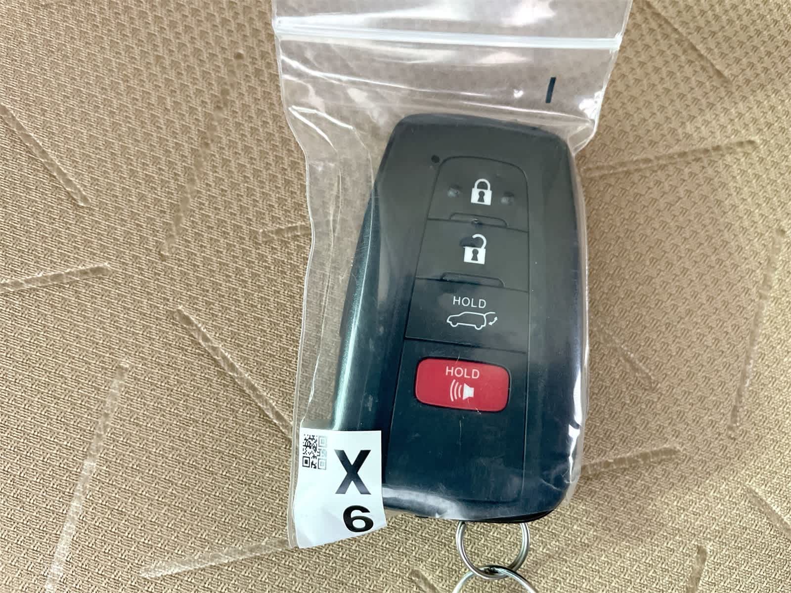 Thumbnail: 2025 Toyota RAV4 - 27