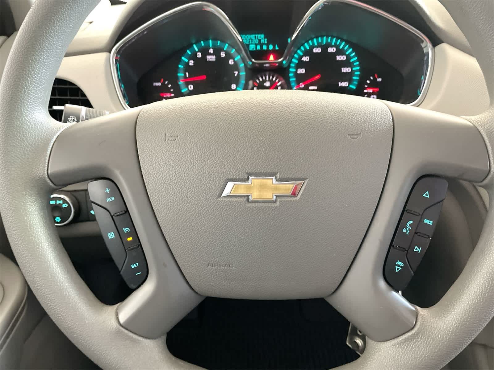 Thumbnail: 2014 Chevrolet Traverse - 19