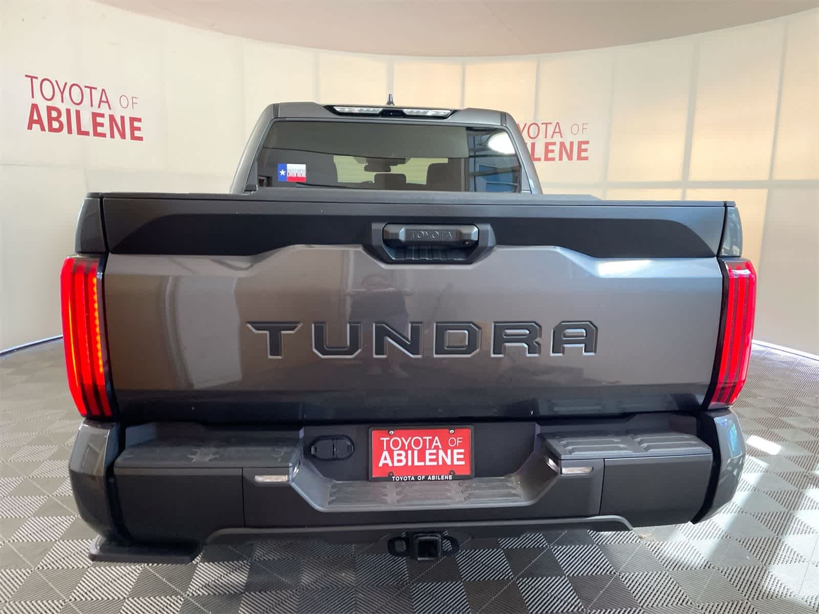 Thumbnail: 2025 Toyota Tundra - 4