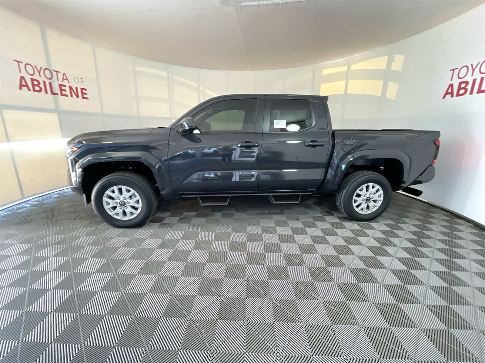 Thumbnail: 2025 Toyota Tacoma - 2