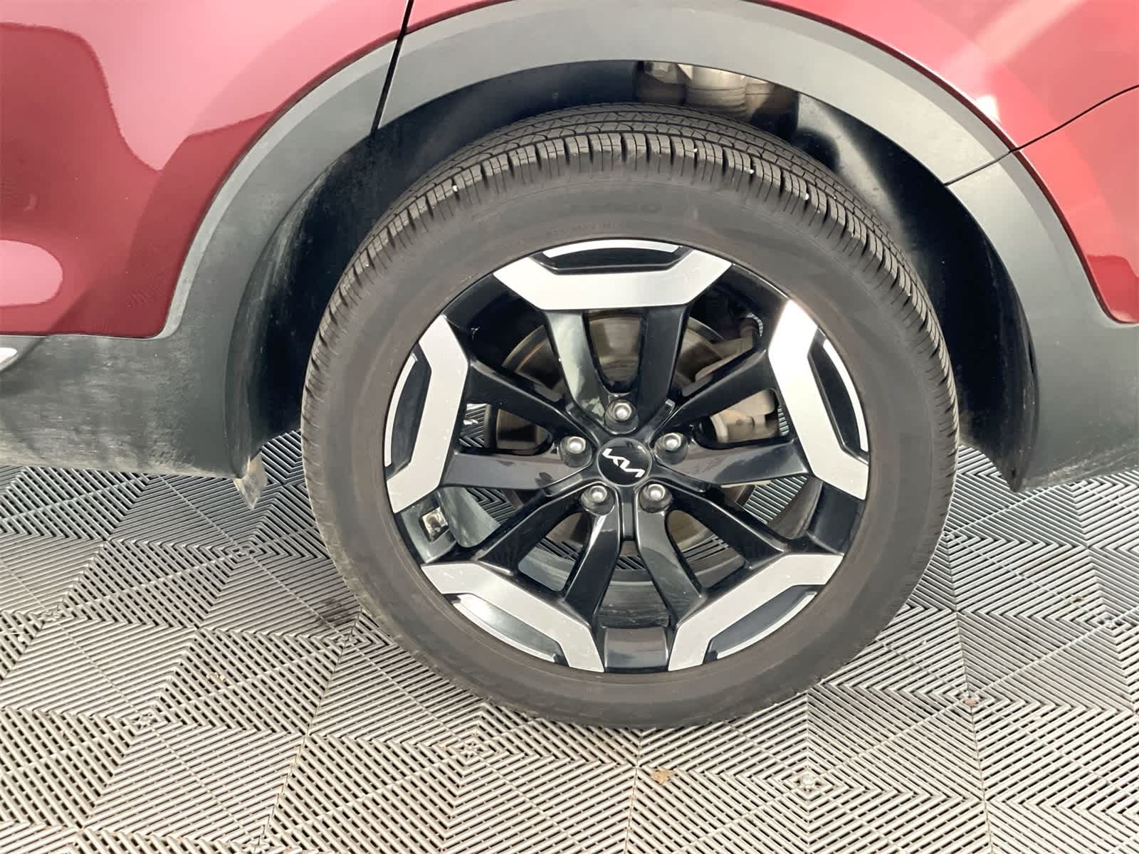 Thumbnail: 2023 Kia Telluride - 25