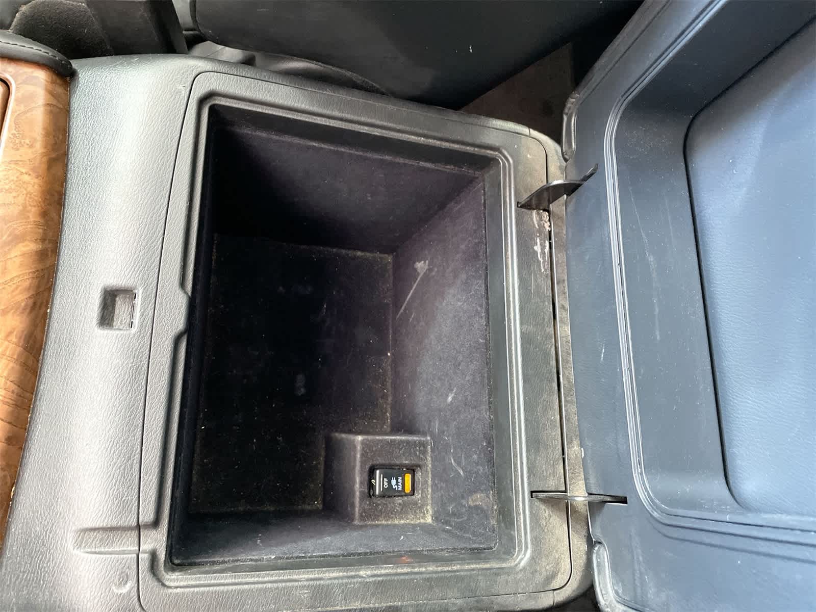 Thumbnail: 2021 Nissan Armada - 26