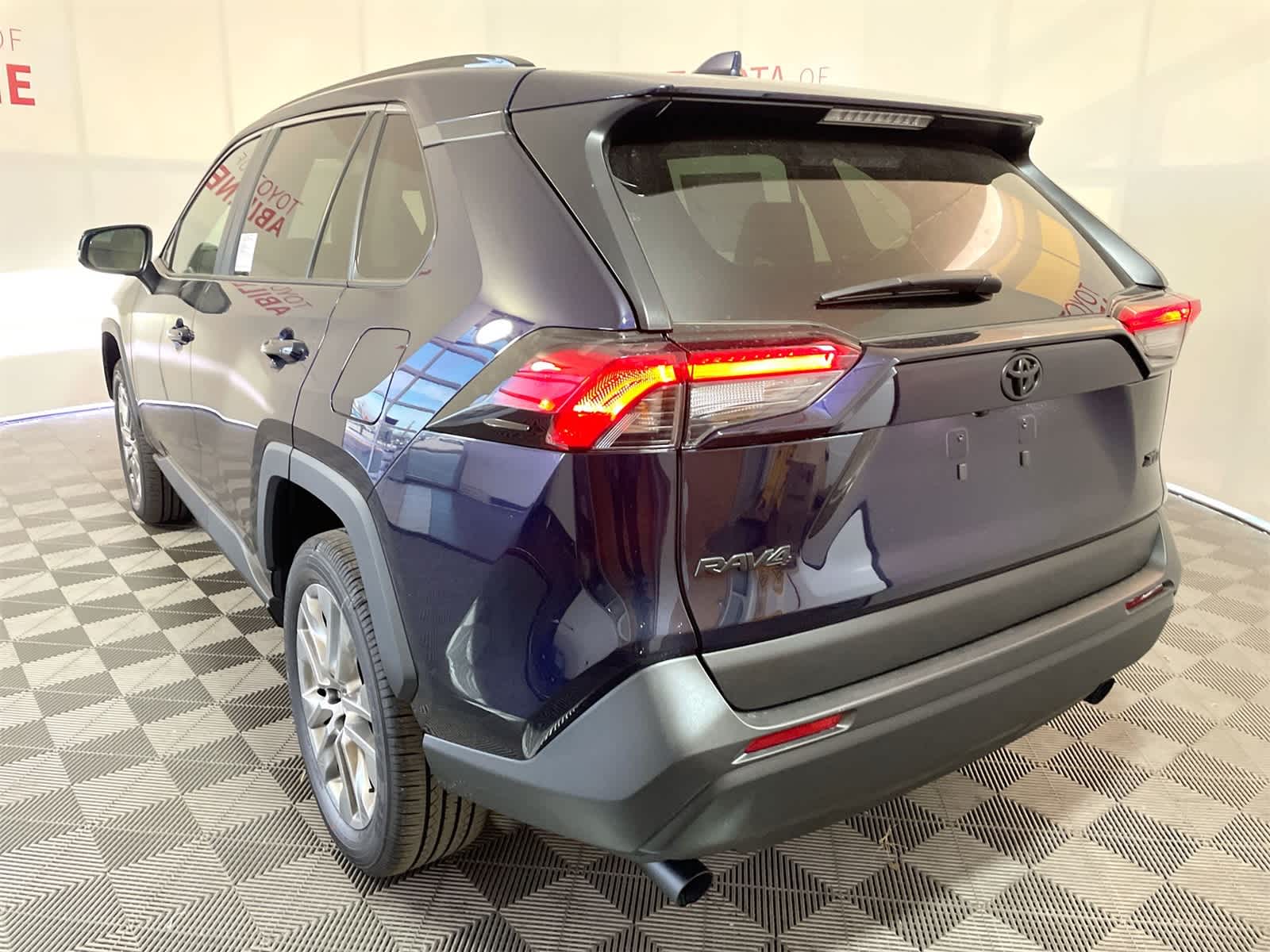 Thumbnail: 2025 Toyota RAV4 - 2