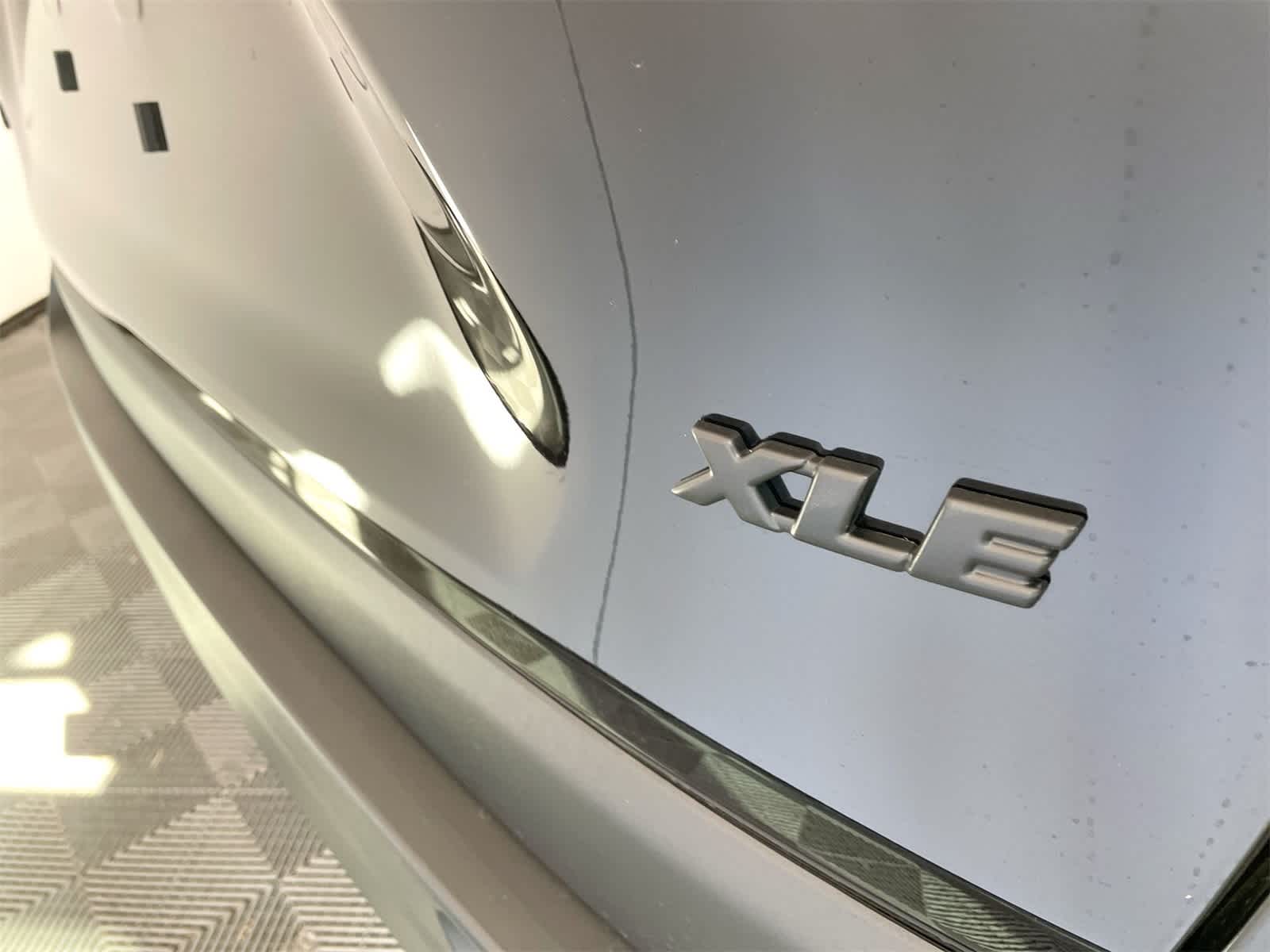 Thumbnail: 2025 Toyota RAV4 - 6