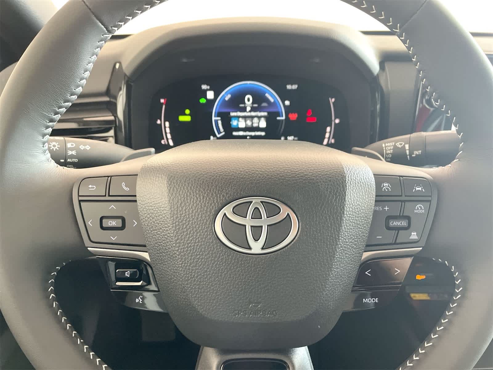 Thumbnail: 2025 Toyota Camry - 18