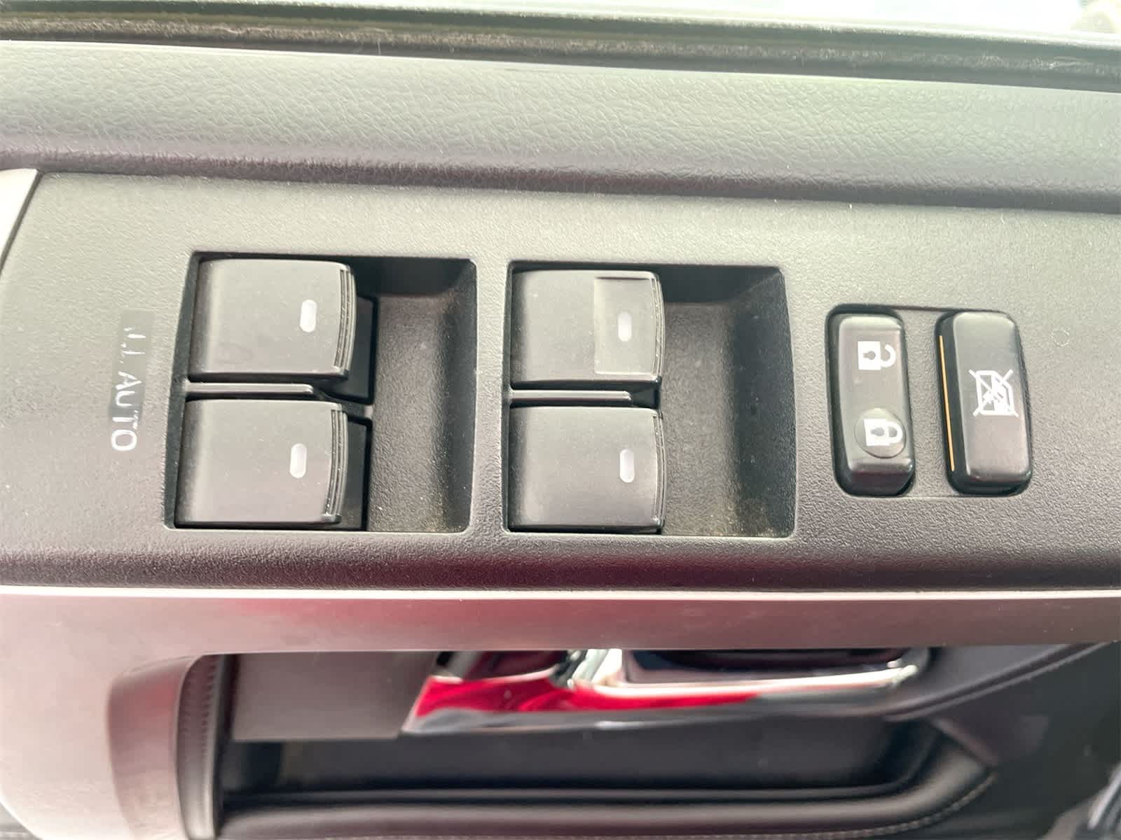 Thumbnail: 2014 Toyota 4Runner - 12