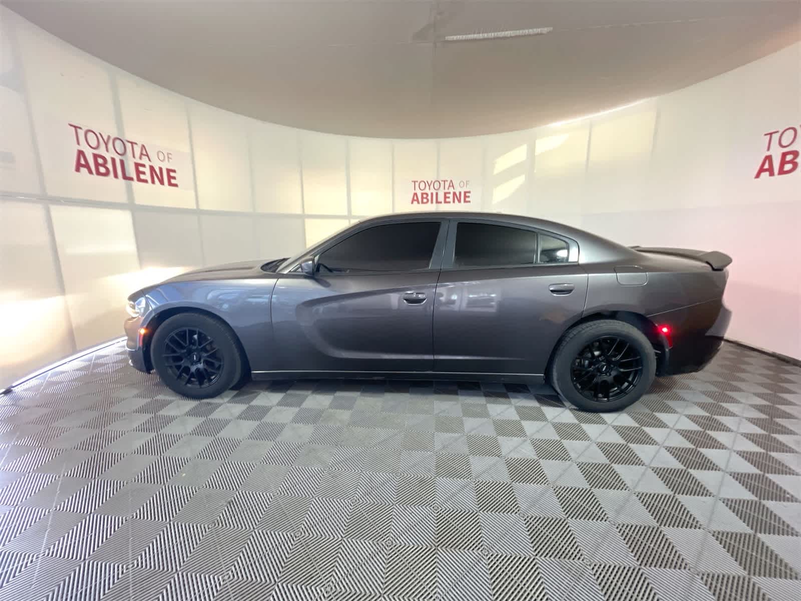 Thumbnail: 2016 Dodge Charger - 2