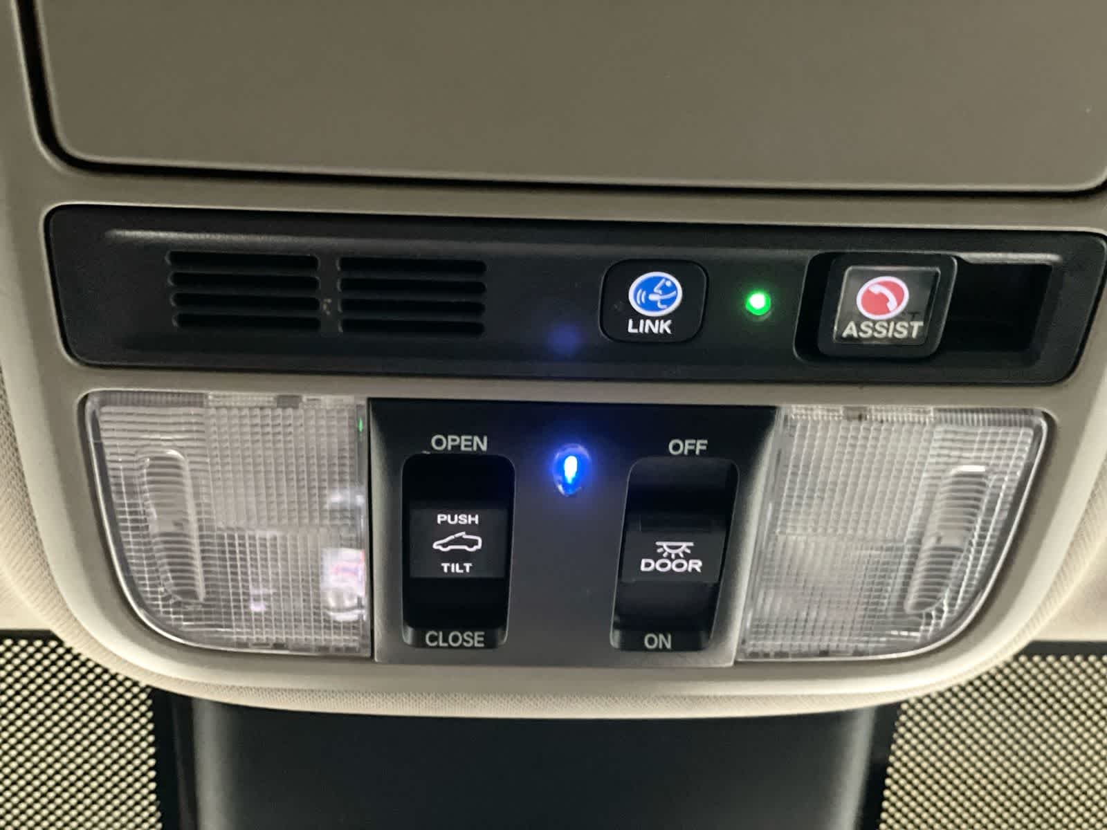 Thumbnail: 2022 Honda Odyssey - 25