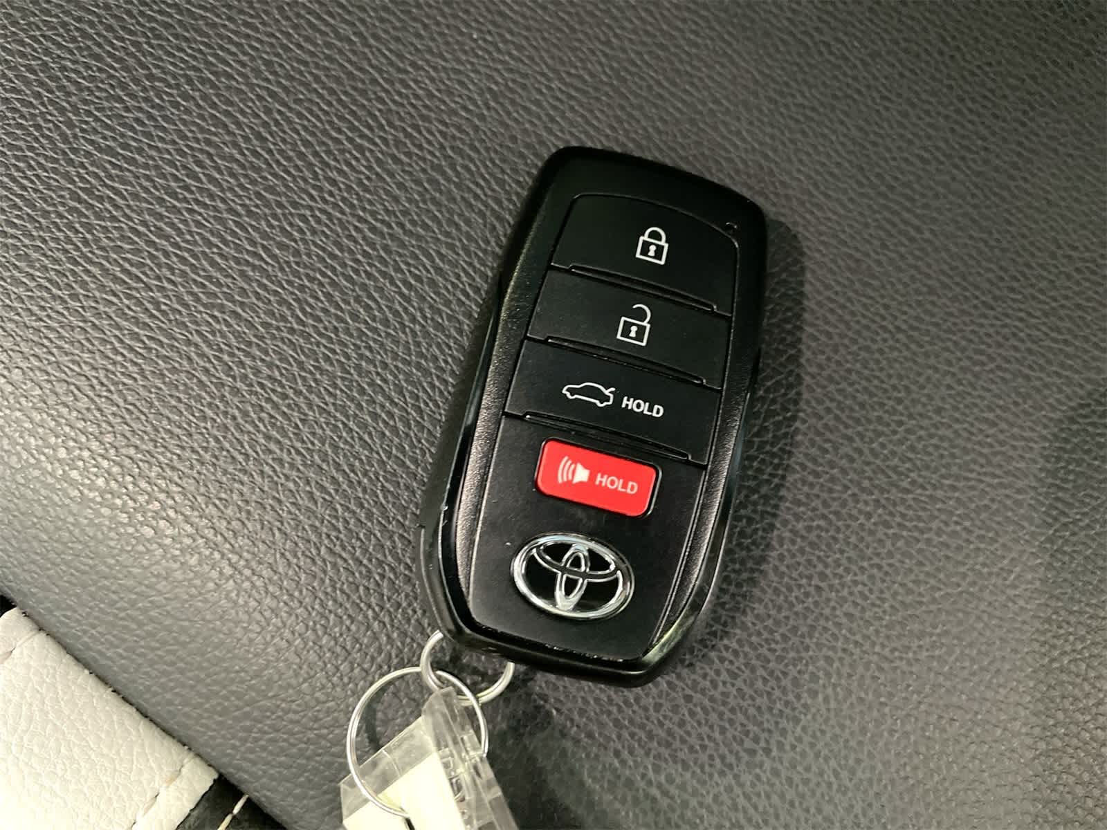 Thumbnail: 2025 Toyota Camry - 27