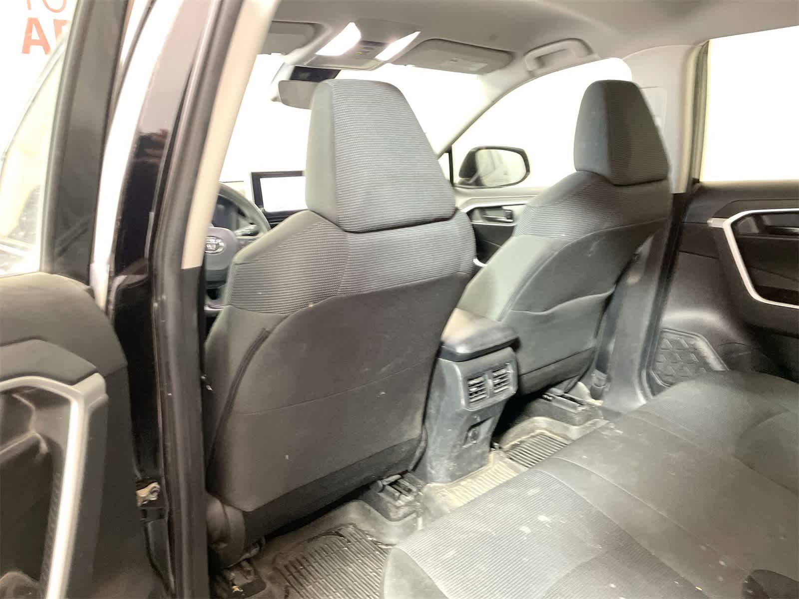 Thumbnail: 2023 Toyota RAV4 - 10