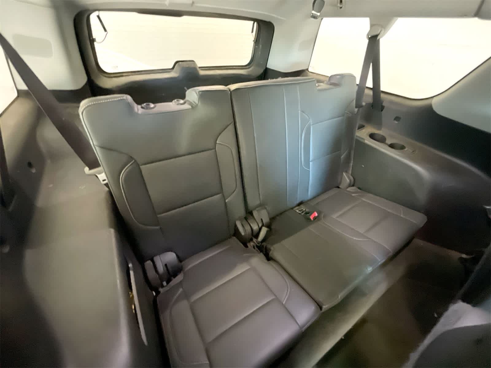 Thumbnail: 2017 Chevrolet Suburban - 14