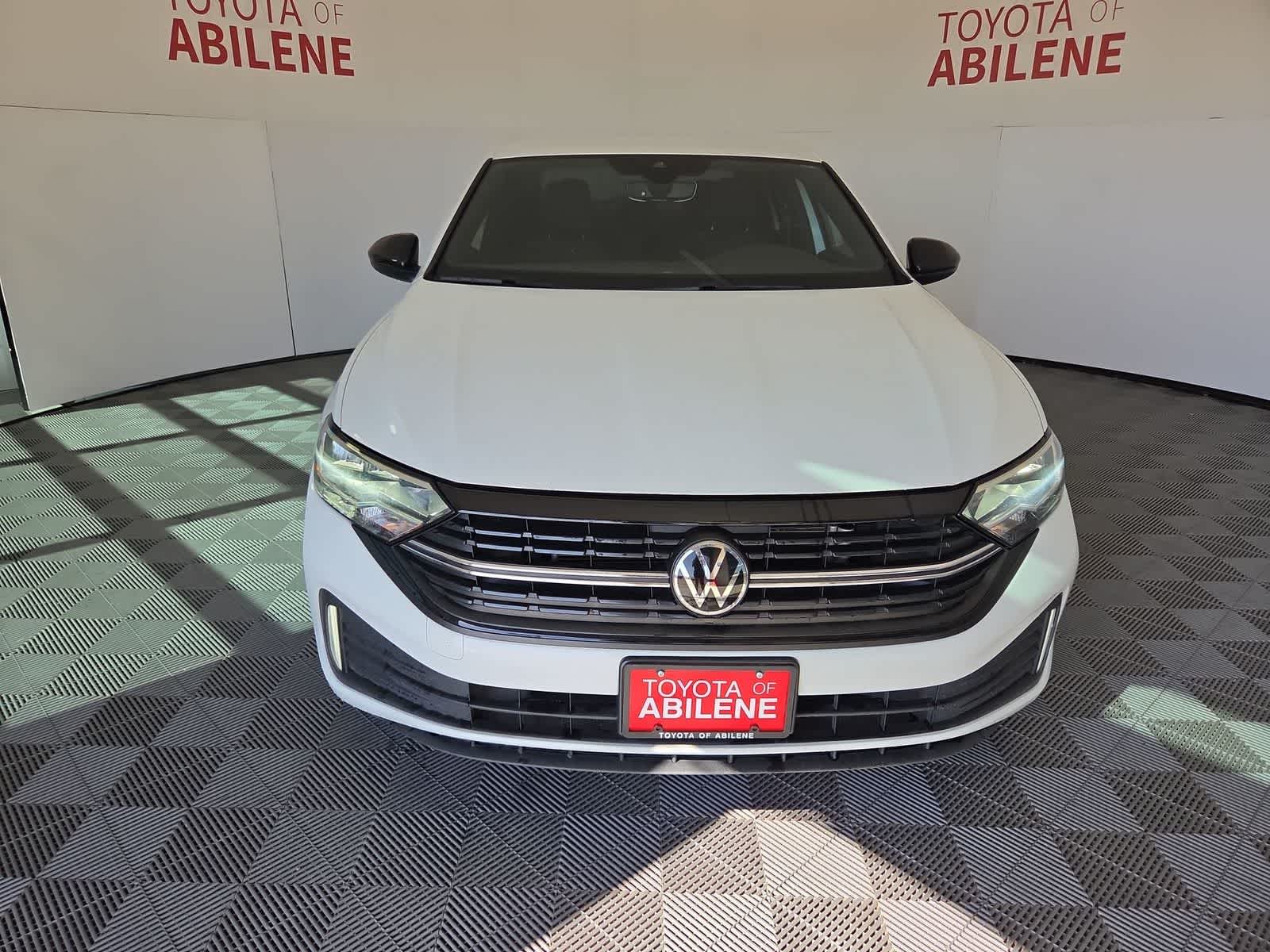 Thumbnail: 2023 Volkswagen Jetta - 8