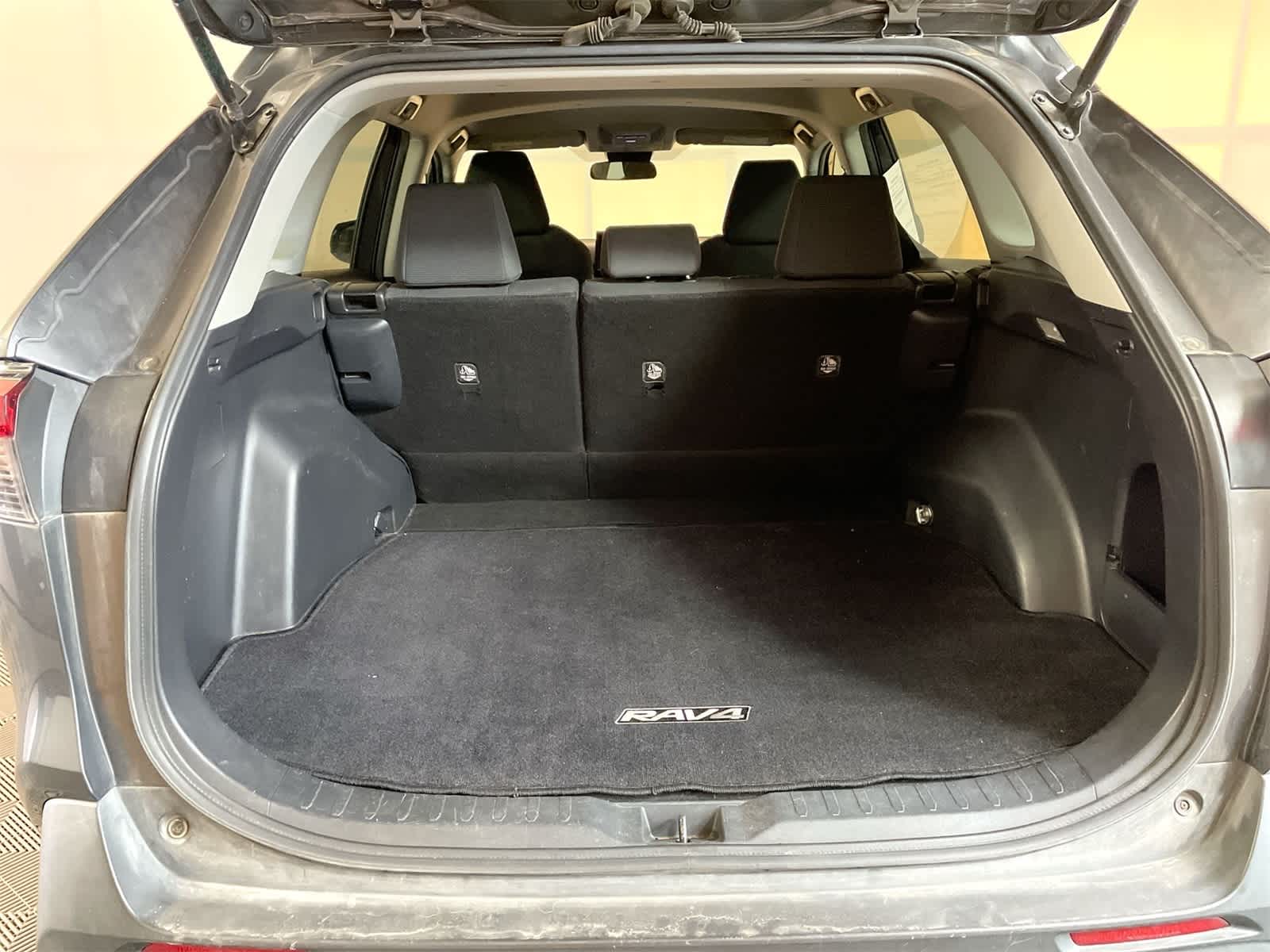 Thumbnail: 2019 Toyota RAV4 - 5