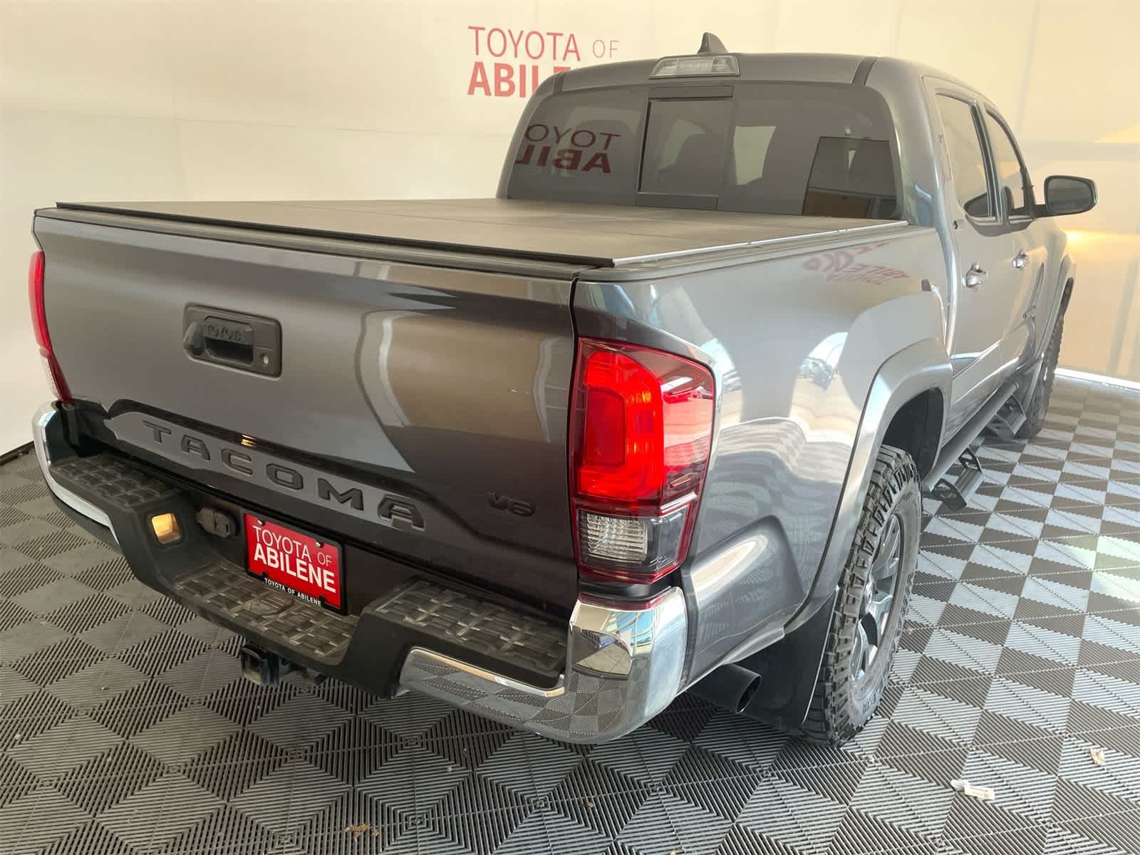 Thumbnail: 2023 Toyota Tacoma - 7