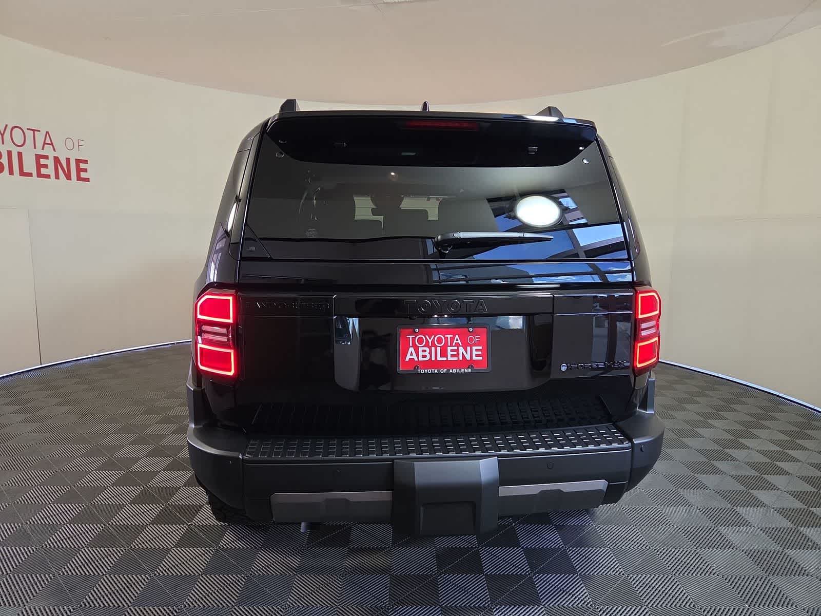 Thumbnail: 2027 Toyota Land Cruiser - 3
