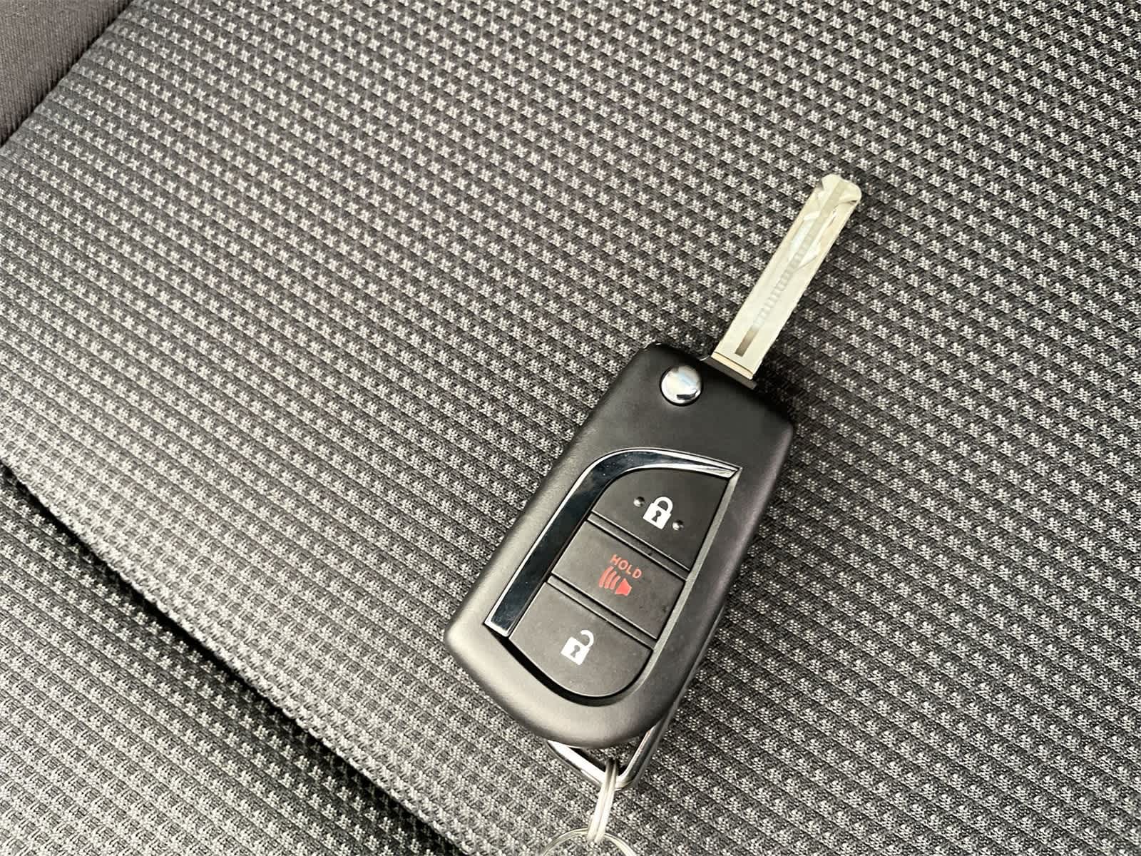 Thumbnail: 2025 Toyota RAV4 - 26