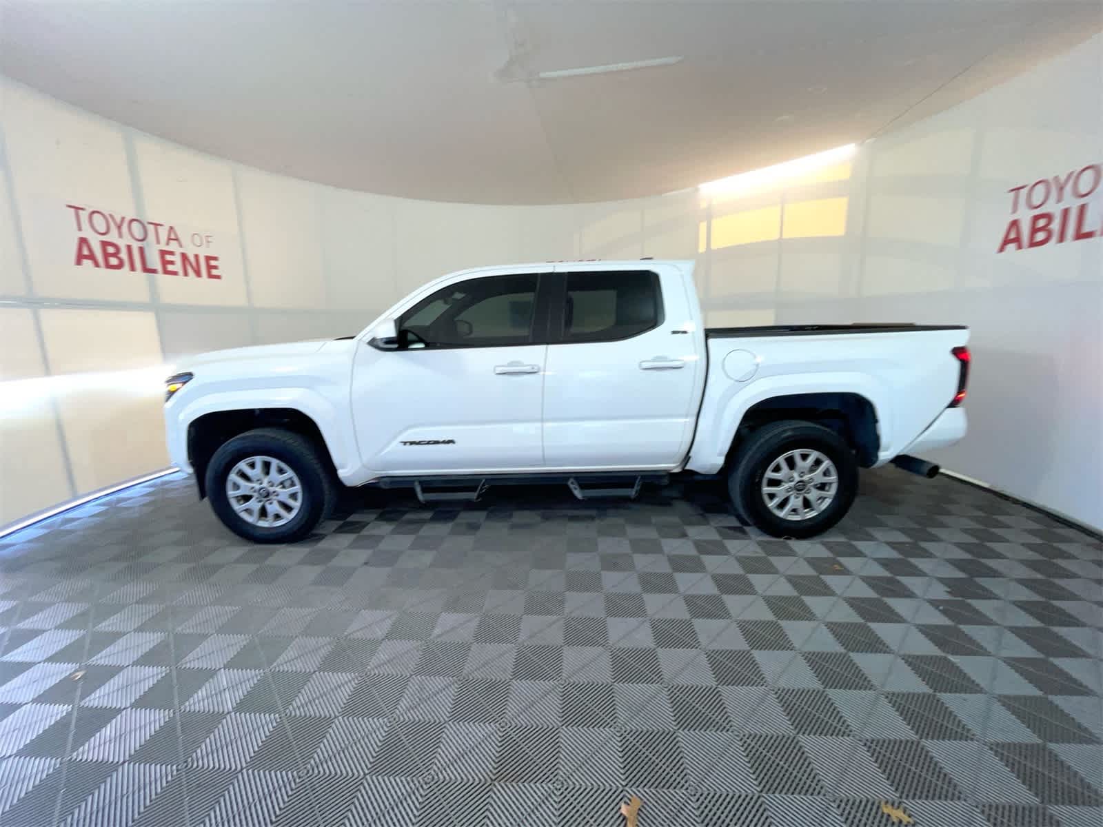 Thumbnail: 2025 Toyota Tacoma - 2