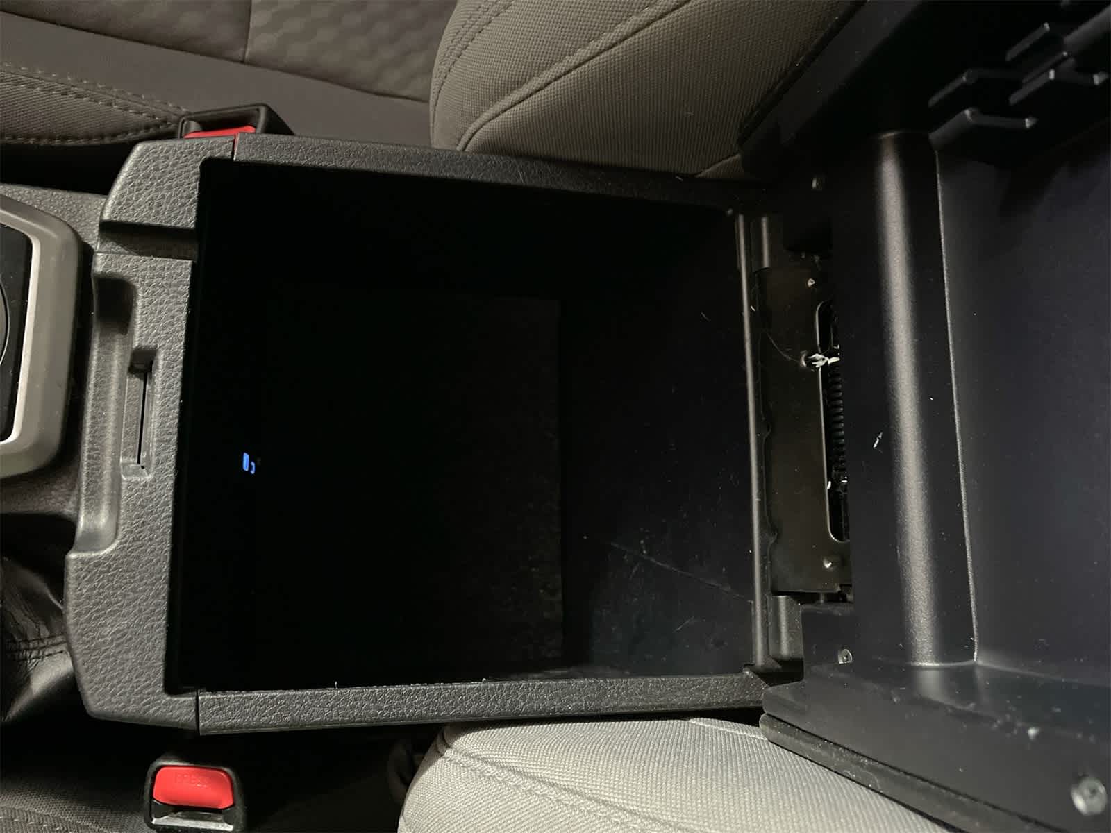 Thumbnail: 2022 Toyota Tacoma - 22