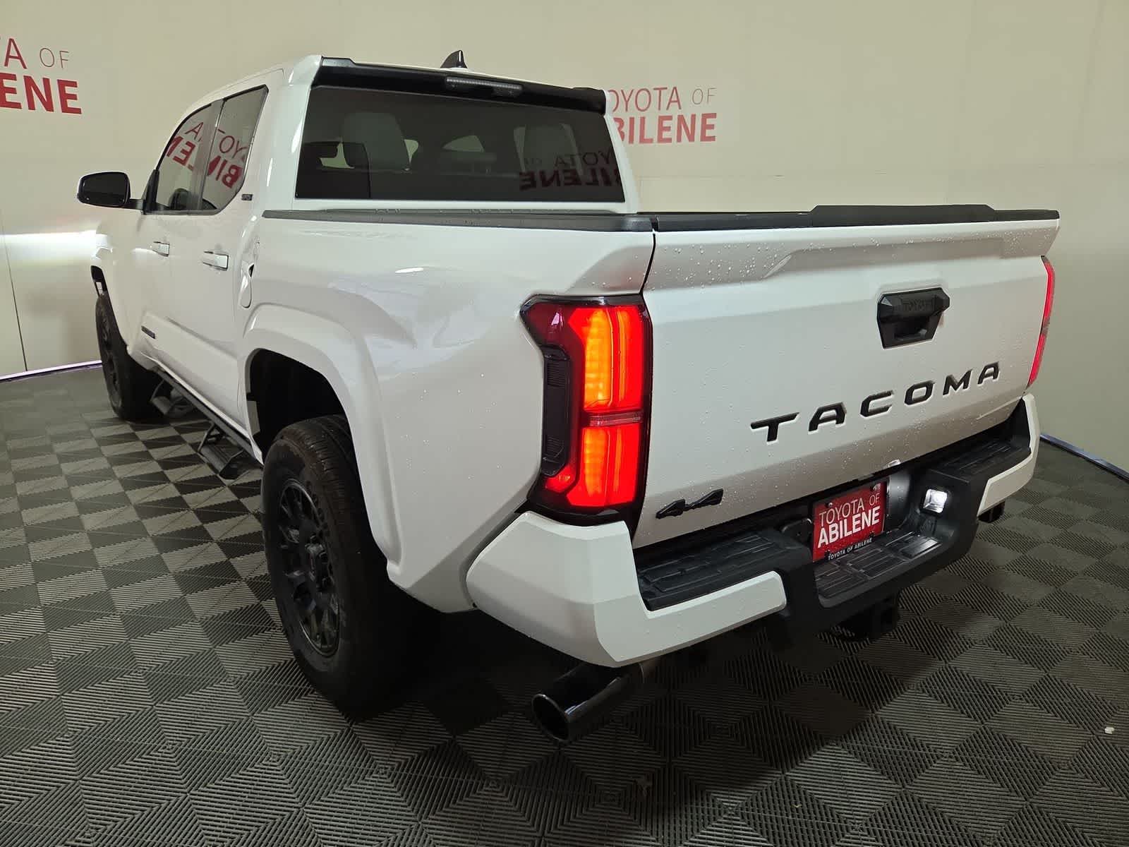 Thumbnail: 2025 Toyota Tacoma - 3