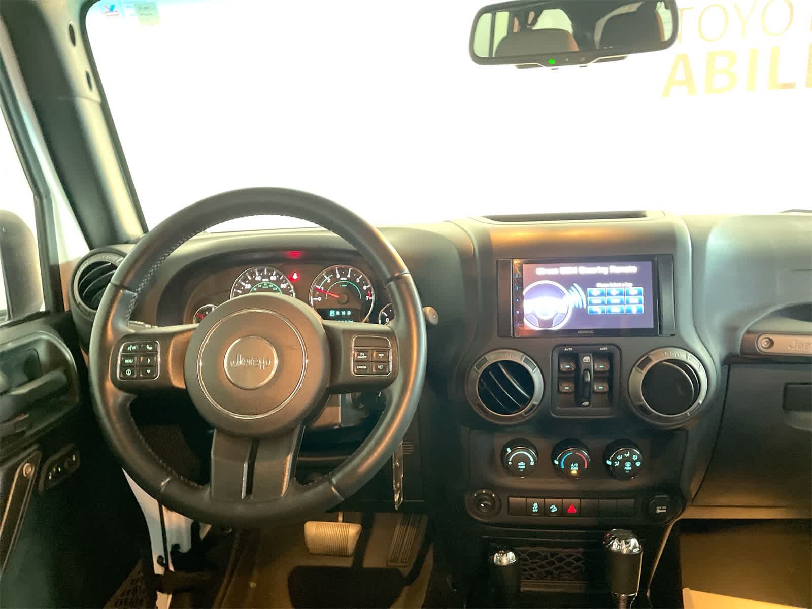 Thumbnail: 2016 Jeep Wrangler - 13