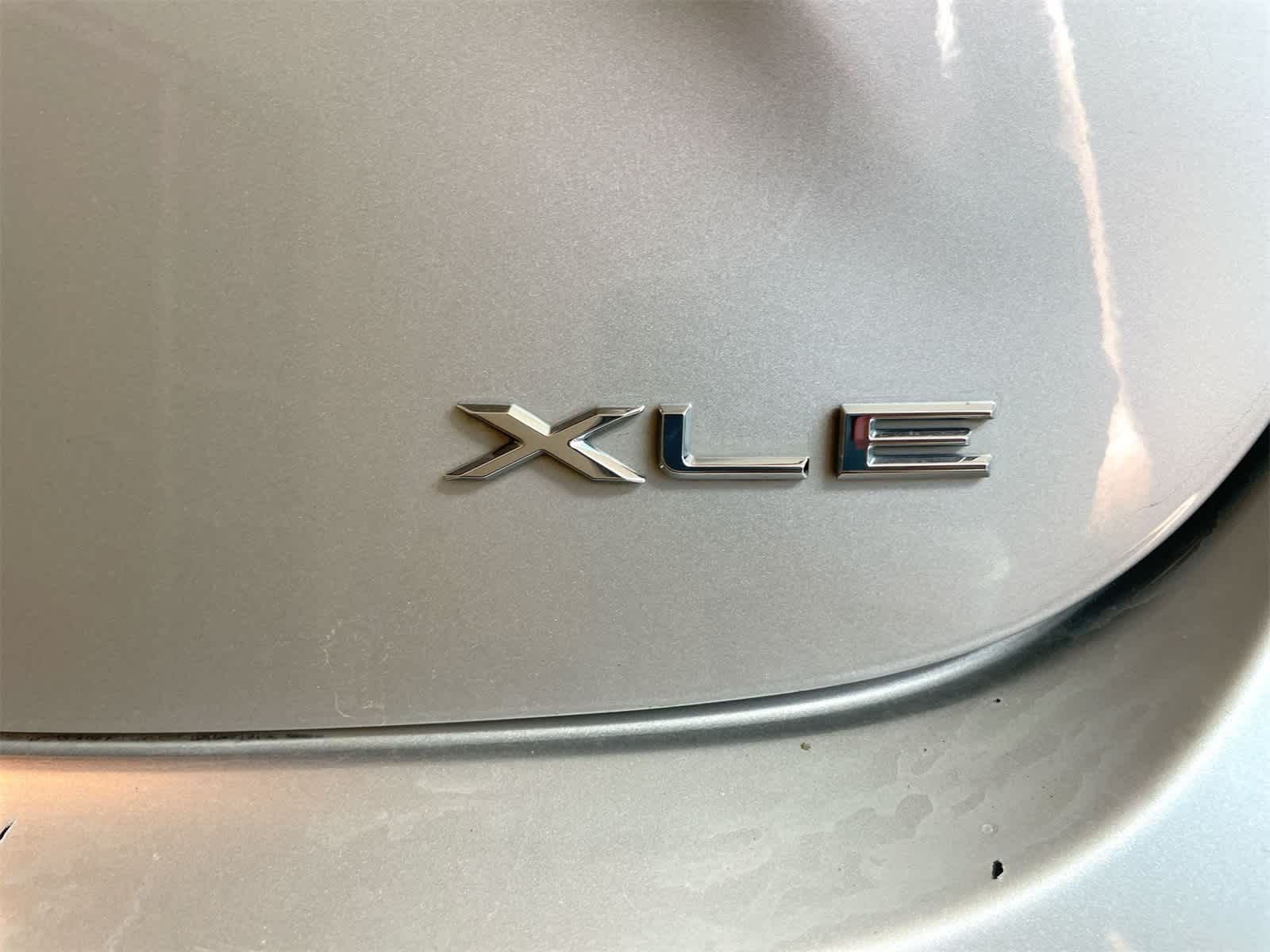 Thumbnail: 2013 Toyota Avalon - 6
