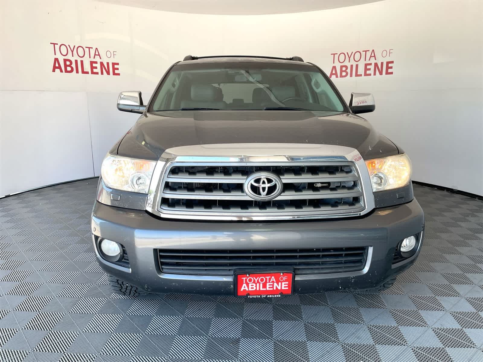 Thumbnail: 2014 Toyota Sequoia - 9