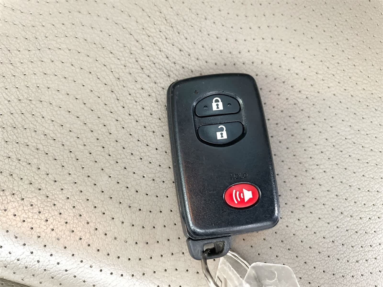 Thumbnail: 2010 Toyota Prius - 26