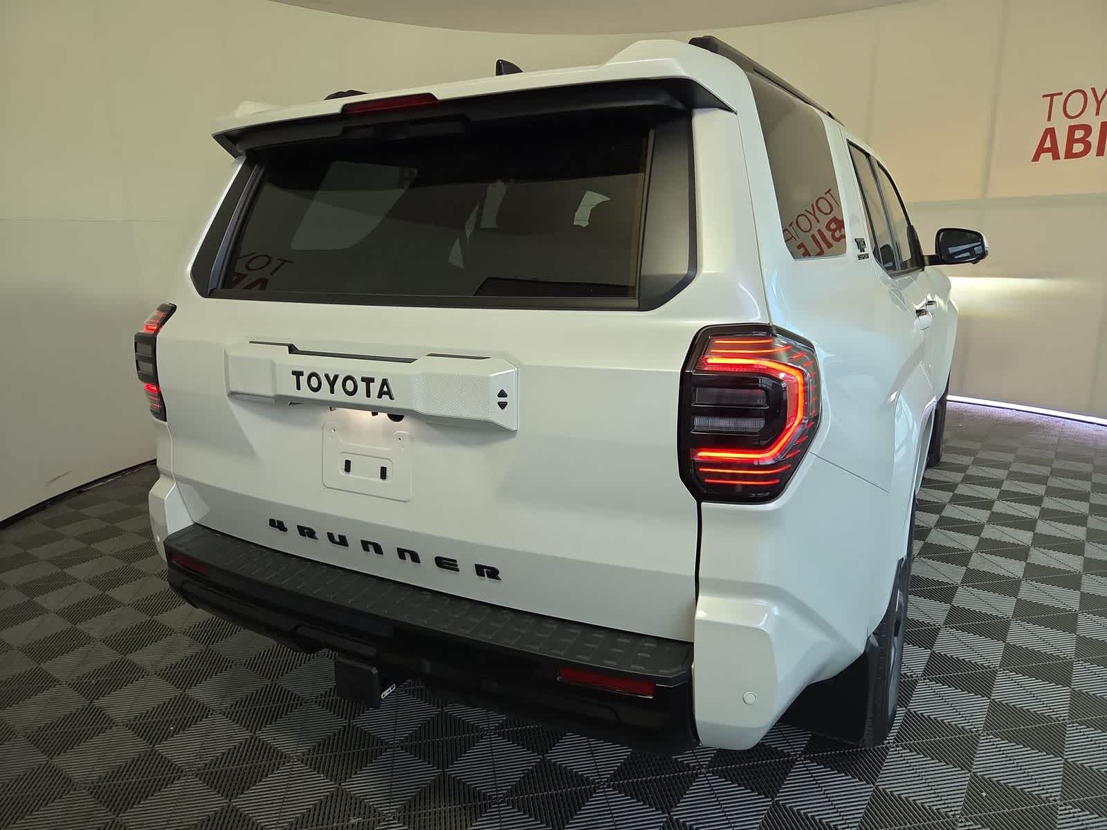 Thumbnail: 2026 Toyota 4Runner - 7