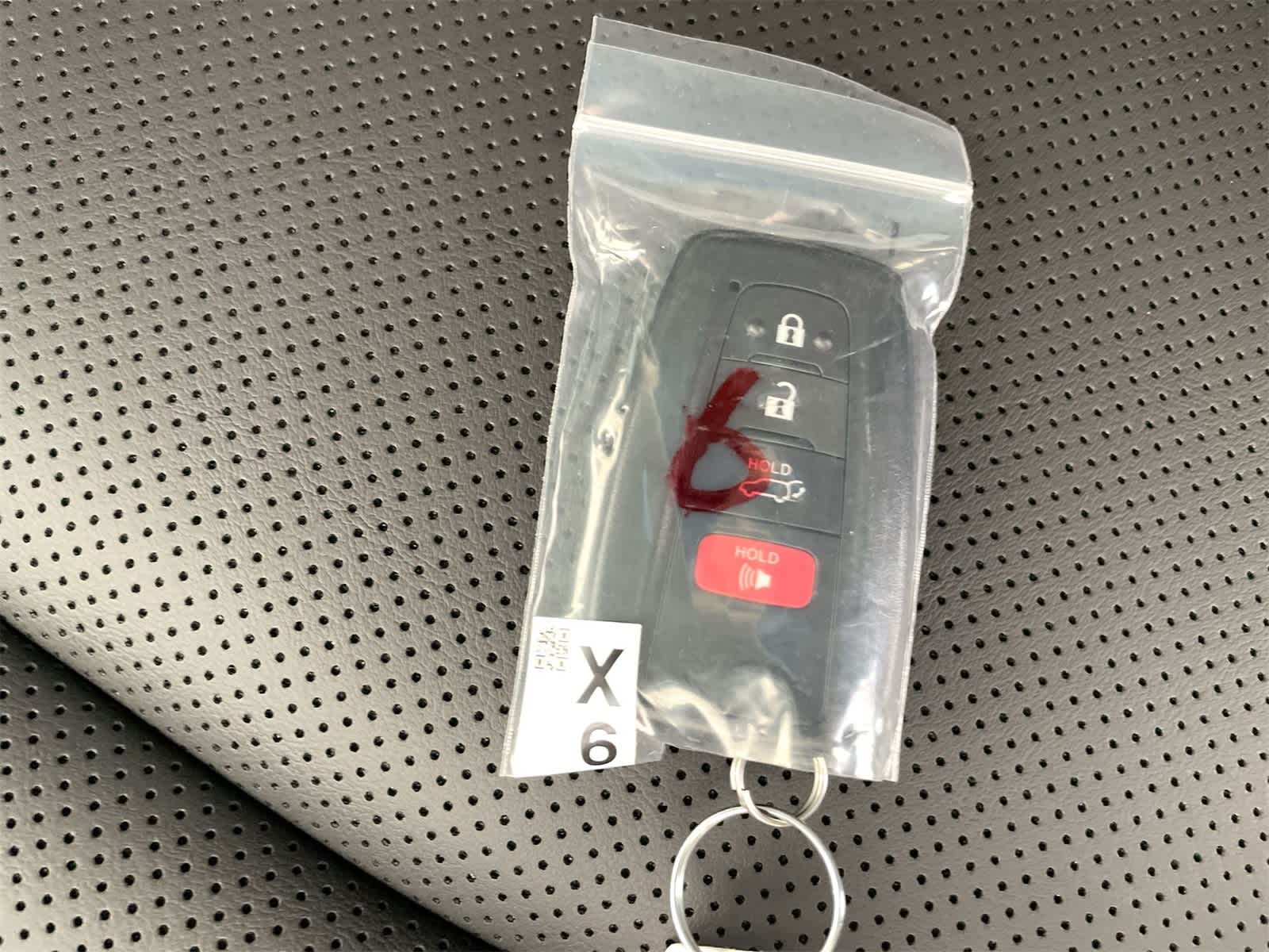 Thumbnail: 2025 Toyota RAV4 - 28